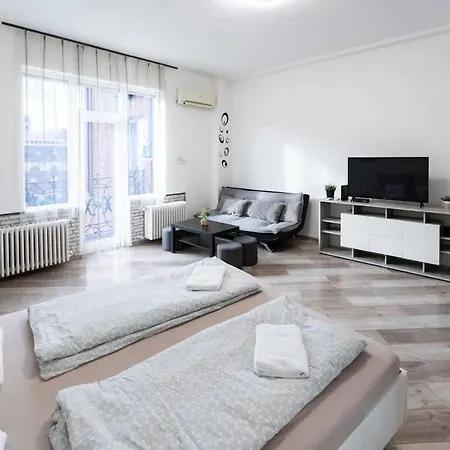 아파트 Charles' Haven In The Heart Of 부다페스트