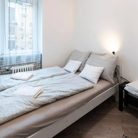 아파트 Charles' Haven In The Heart Of 부다페스트