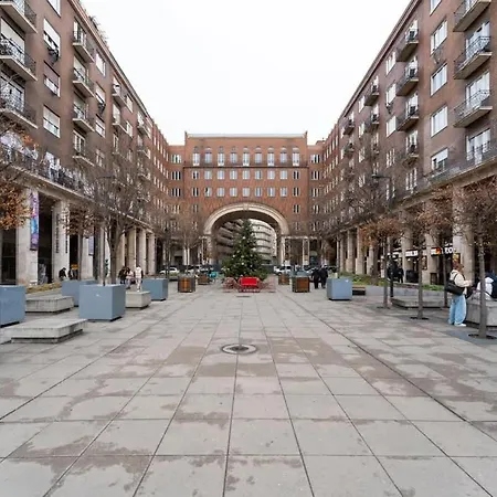 Apartmán Charles' Haven In The Heart Of *